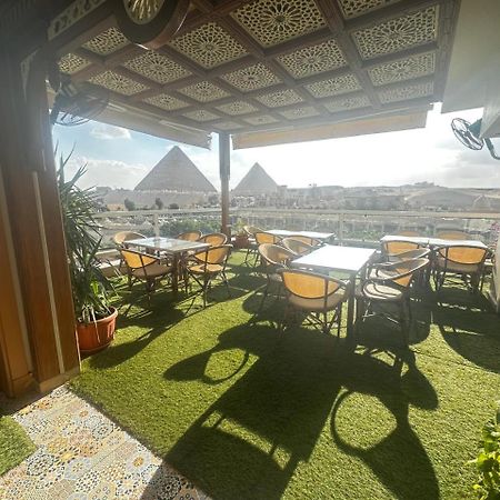 Doudou Pyramids View Hotel Kafrat al Jabal Exterior photo